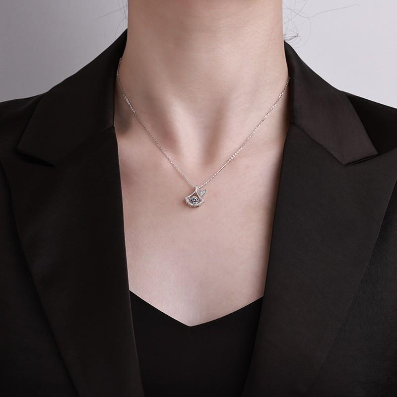 Micro-set Zircon Moissanite Leaf Necklace Fashion Commute Jewelry