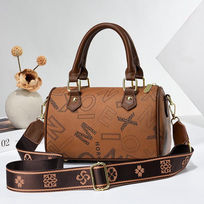 Borsa a tracolla monospalla da donna estiva, borse a mano versatili e semplici, nuova borsa Boston a cuscino da donna