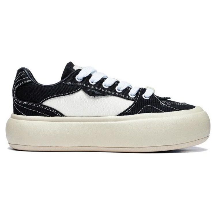 Li Ning Fabric Puff Platform Low Top Sports Casual Shoes Women sneakers Black White AZGT026-5