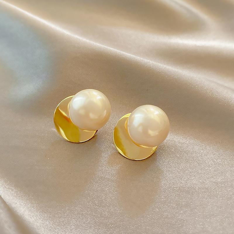 Silver needle same gold earrings women's light luxury high-end temperament pearl stud earrings retro new earrings