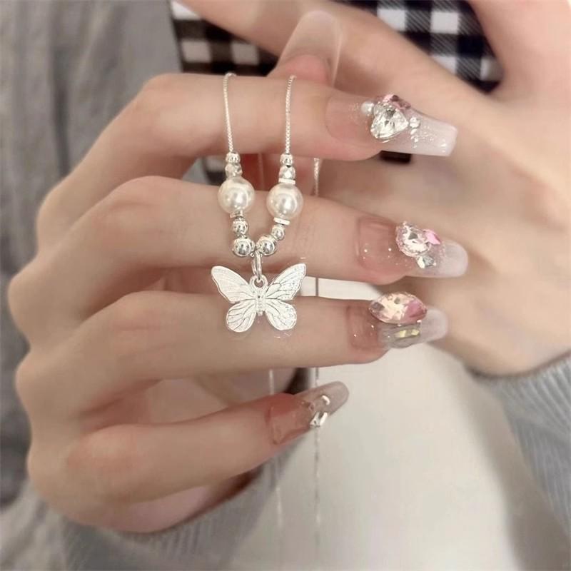 Butterfly Pearl Pendant Necklace For Women Clavicle Chain Luxury Design French Elegant Jewelry Gifts Wholesale