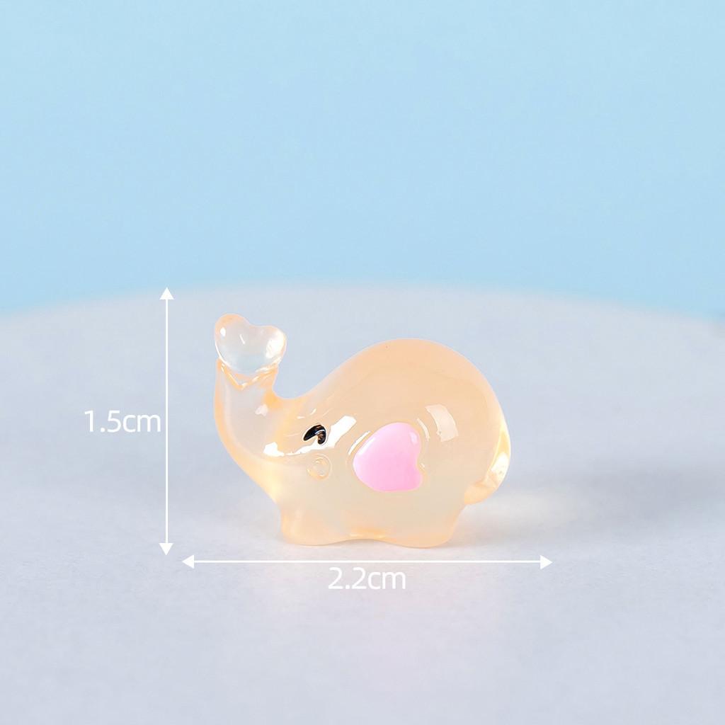 Landscape Luminous Micro Heartshaped Elephant Resin Decor Car Doll Ornament