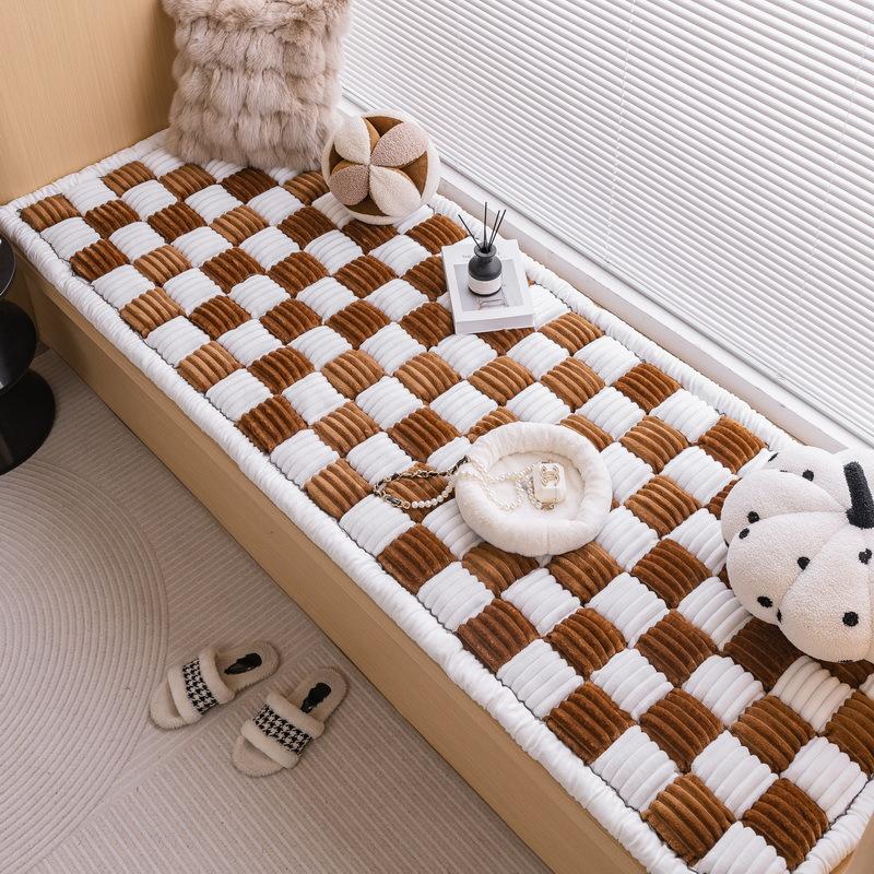 

Autumn And Winter Sofa Cushion Thickened New Warm Plush Non-Slip Straight Row One-Piece Seat Cushion Leather Sofa Cover 70*70cm