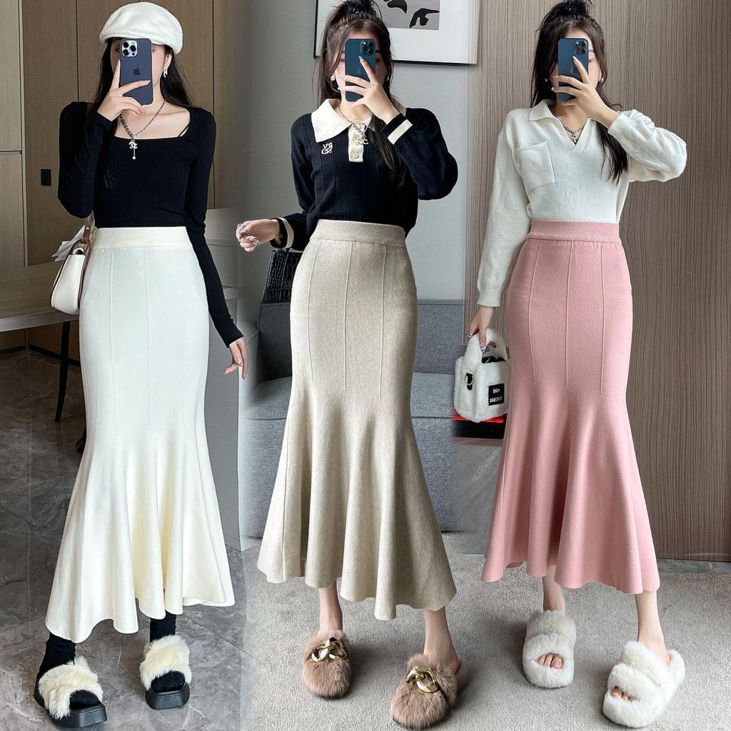 Black Knit High Waist Midi Skirt for Pear Shape Women, Plus Size A-Line Fishtail, Autumn/Winter.