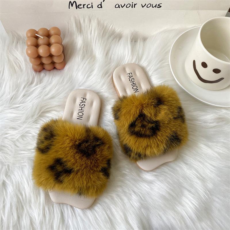 Fashion New Arrival Winter Warm Slides Sheepskin Sliders Women's Real Wool Fur Slippers Home Indoor Winter Shoes outdoor slippers