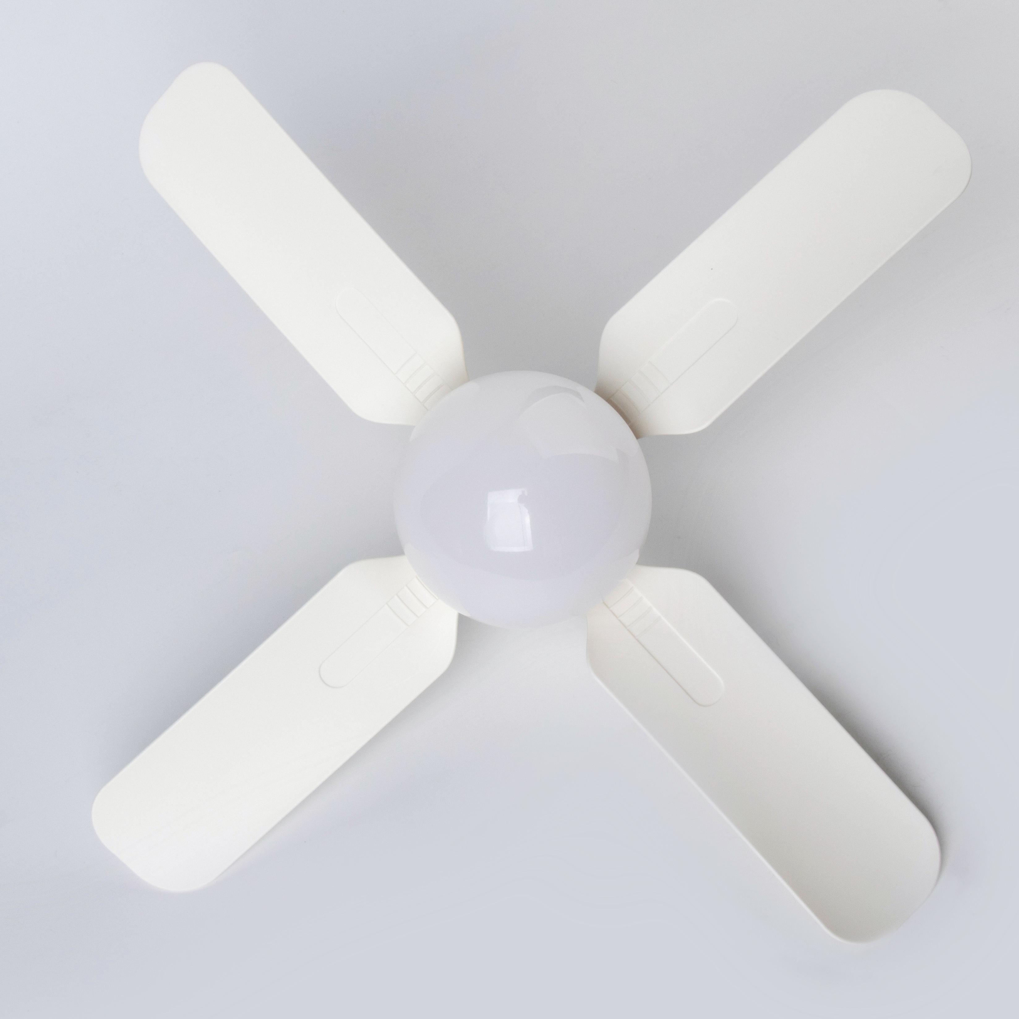 

Светильник светодиодный потолочный вентилятор 24 Вт потолочный вентилятор E27 с пультом дистанционного управления для затемнения, подходит для гостиной, кабинета, домашнего использования