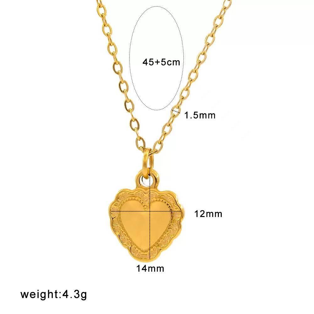 Korean Heart Pendant Necklace: Titanium Steel Heart-Shaped Clavicle Chain, 18K Gold-Plated, Colorfast Jewelry.