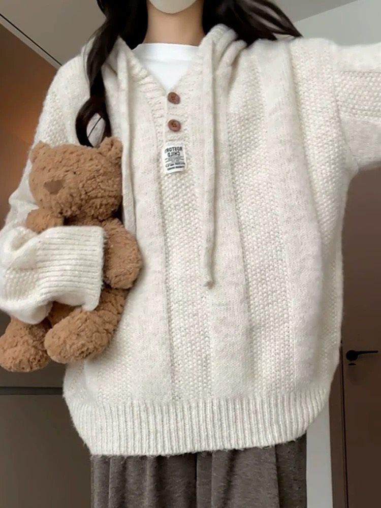 Soft Hooded Knitted Pullover Sweater for Women – Cozy and Loose Outerwear for Autumn, Winter, and Spring.