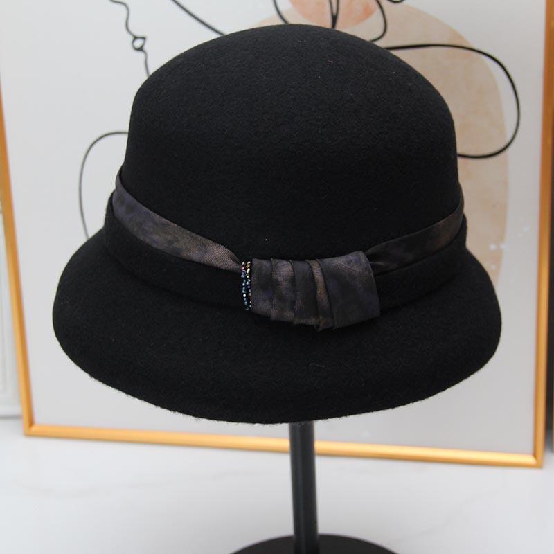 Middle-aged women's elegant wool top hat with diamonds, satin bow, basin hat, autumn and winter outdoor cold-proof mother's old lady hat