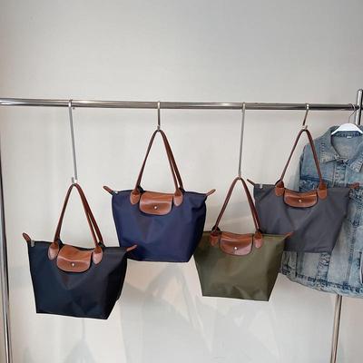 2025 Dámská nylonová barevně blokovaná taška: Velkokapacitní, lehká, vodotěsná kabelka přes jedno rameno