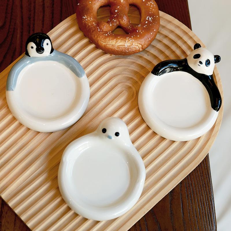 Creative Cartoon Panda Ceramic Plate Household Dipping Plate Cute Small Plate Soy Sauce Plate Seasoning Plate Hot Pot Sauce Plate