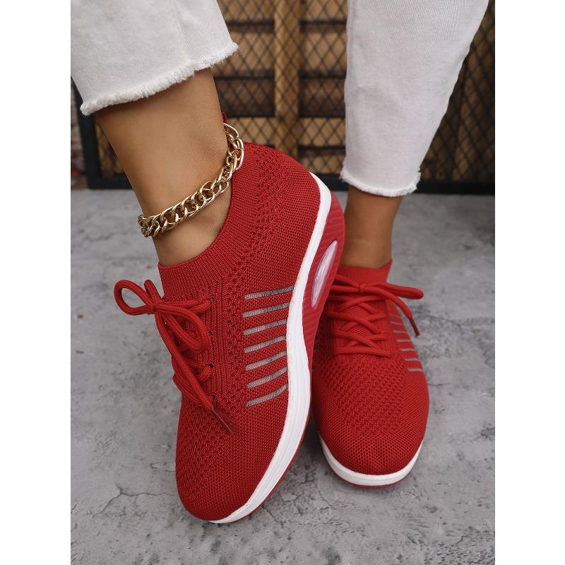 New Summer Casual Sports Shoes 2025 Fly Knit Women's Thick Sole Heightened Lightweight Plus Size Women's Shoes