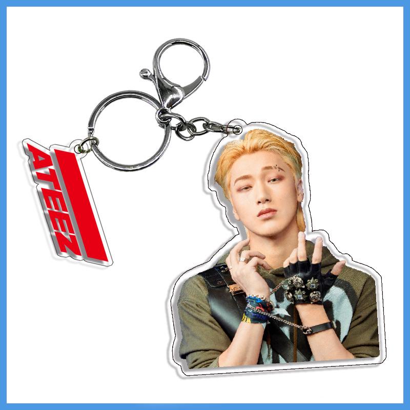 ATTEZ Männliche Gruppe Acryl Schlüsselanhänger Halter - Koreanische Star Merchandise Auf Lager beige