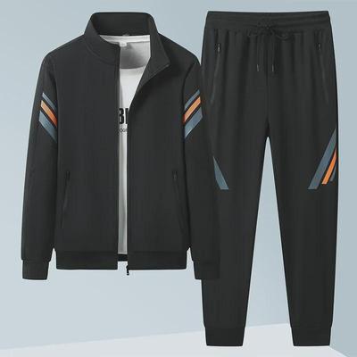 Lässige zweiteilige Sportbekleidung für Herren: Set aus langärmliger Strickjacke und Hose