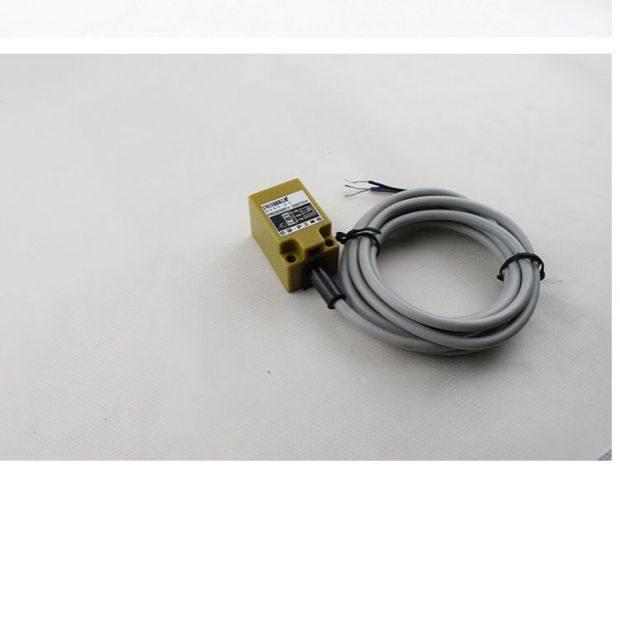 Hugong Q25-D10NKNHPKPHKHA10K10H Inductive Square Metal Proximity Sensor