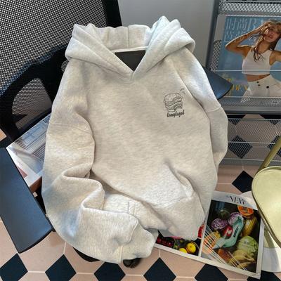 Felsők – Kapucnis pulcsik és pulóverek