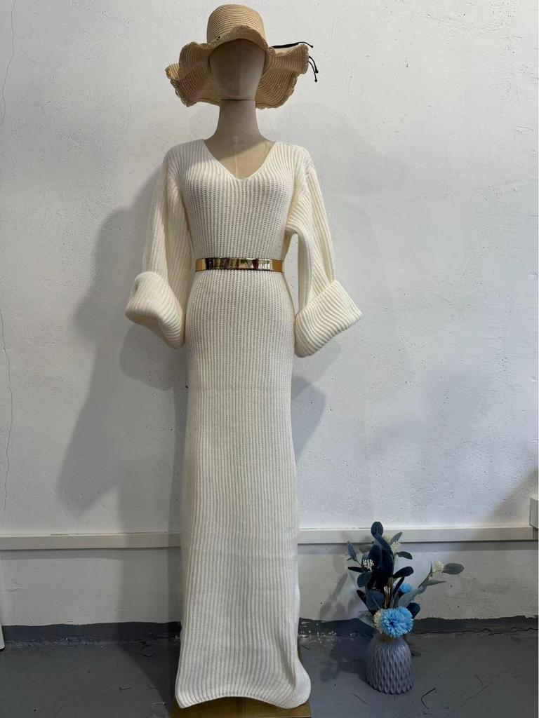 2024 Herbst/Winter Schlankes V-Ausschnitt Strickkleid - Neuer Modischer Intellektueller Stil