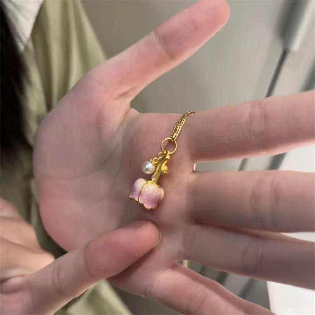 

Ожерелье с фиолетовой розой Вечный цветок Раскладывающееся Красивое ожерелье Маленький свежий Нишевый кулон в виде розы