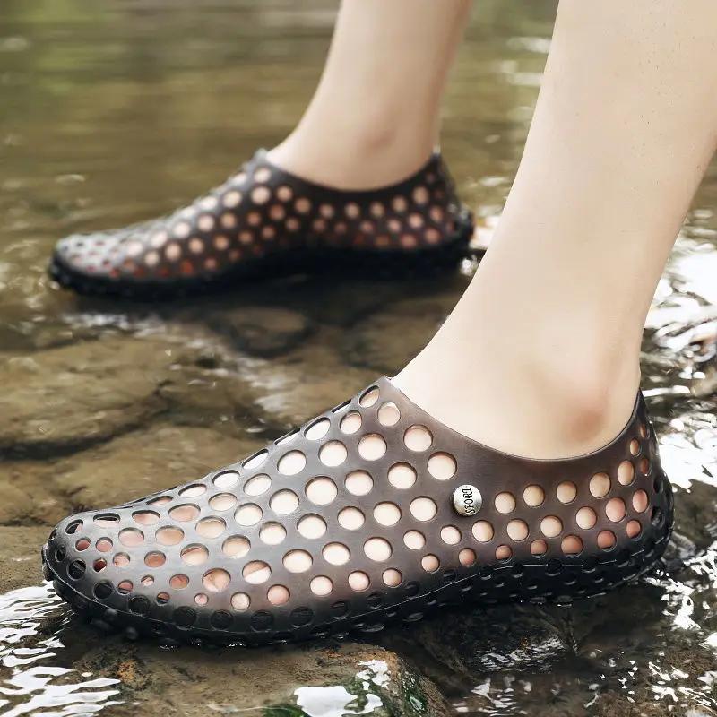 Fashion Non-slip Men's Sandal Ultralight Breathable Hole Shoes New Fashion Color Wholesale Comfortable Summer Low Price 2025 Male Shoe