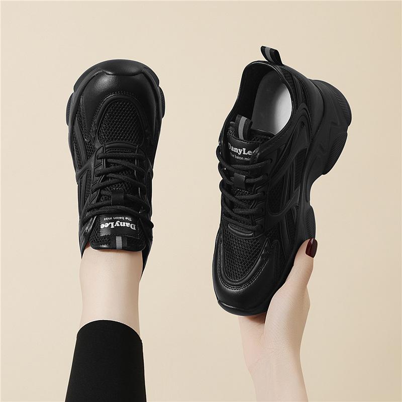 Small Thick Soles Shoes Women's Mesh Running Shoes New Light and Breathable Sports Casual Shoes In Spring and Summer