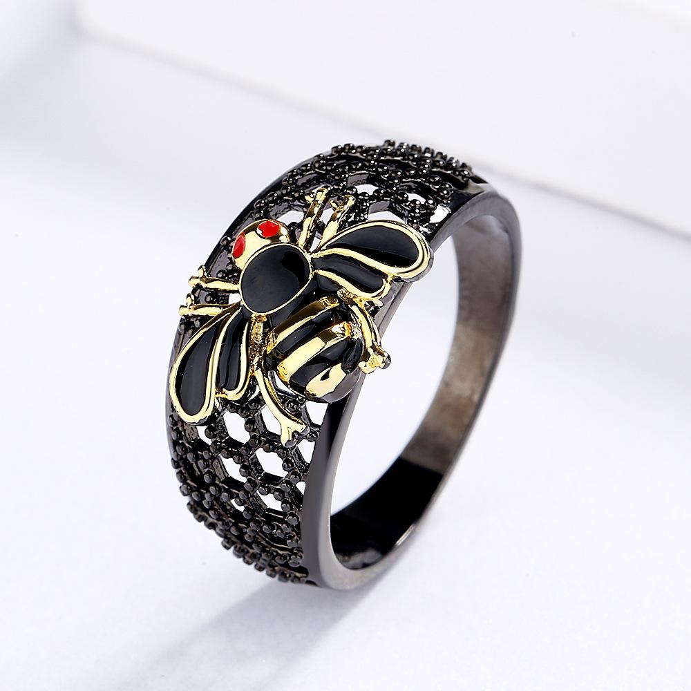 Fashionable New Personalized Black Little Bee Ring Diamond Enamel Handmade Ring