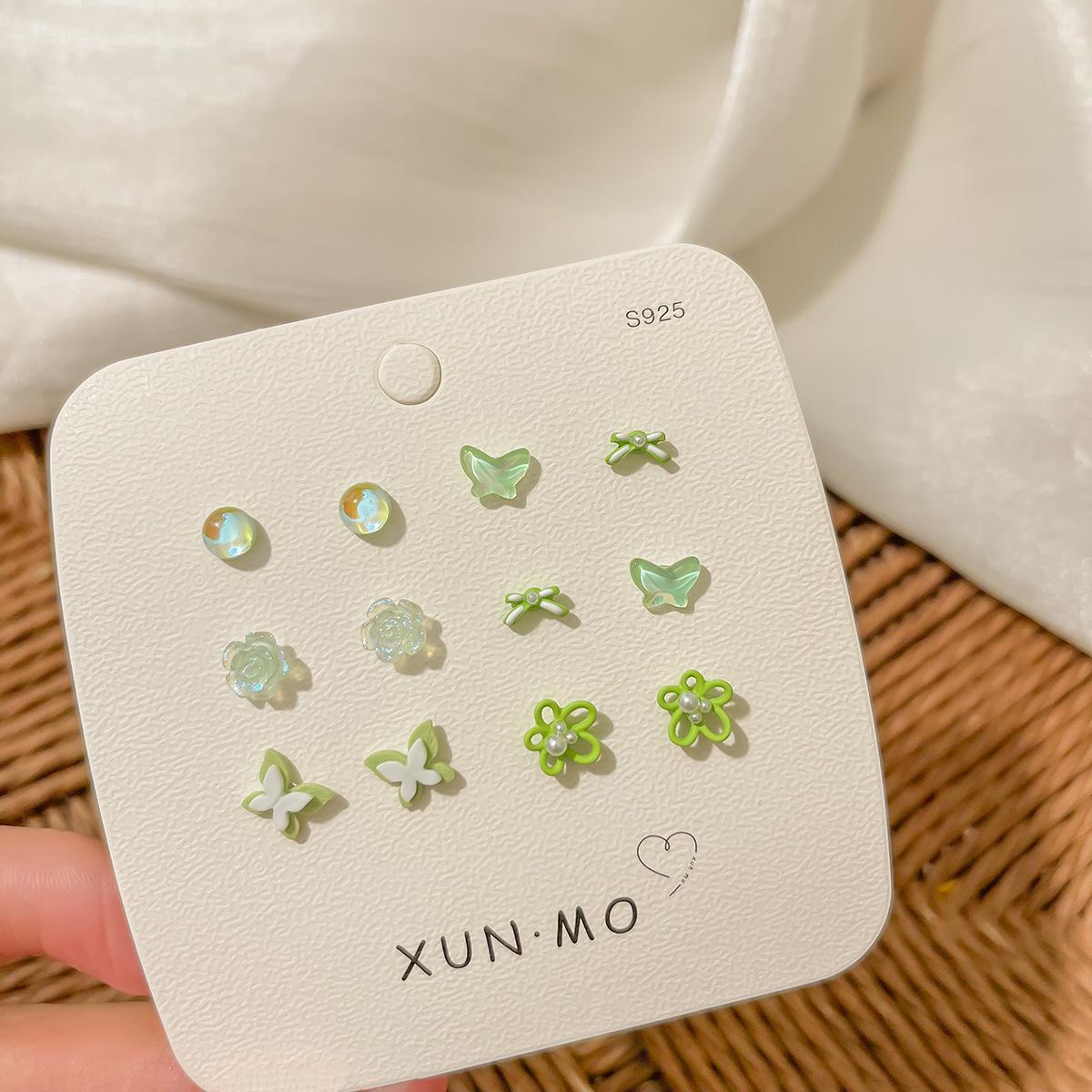 

Летний комплект из серебряных сережек-игл: Милые, универсальные, маленькие, свежие, милые серьги-гвоздики в форме косточки