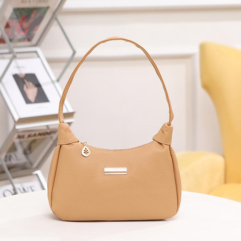 Women Shoulder Bags Winter Leather Underarm Bag Casual Travel Armpit Shopping Pouch Phone Pouch Zipper Female Handbag Clutch