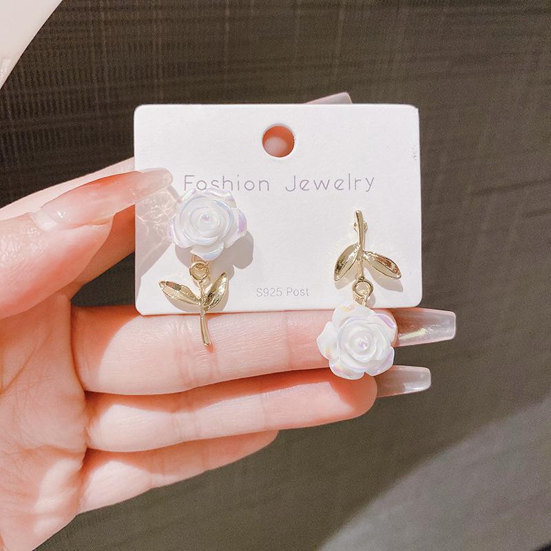 White Rose Flower Earrings Retro Niche Design Sense High-end Earrings New Trendy Stud Earrings Fairy Earrings