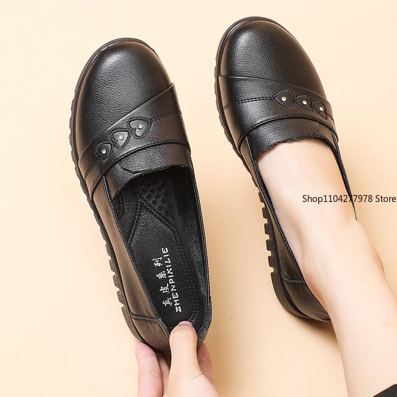 Fashion 2025 New Mother Shoes Flats PU Leather Work Shoes for Women Middle-aged Elderly Flat-bottomed Non-slip Shoes Large Size