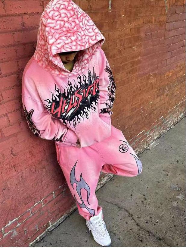 Retro mikina Hellstars s ručně malovaným graffiti - Trendy design s odlupující se barvou a barvením blátem