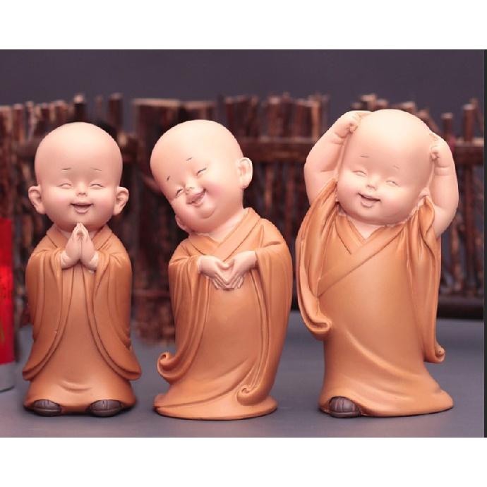 Cute Small Monk Status Figurines Religion Buddha Resin Crafts Desk Miniatures Ornaments Accessories Home Decor Car