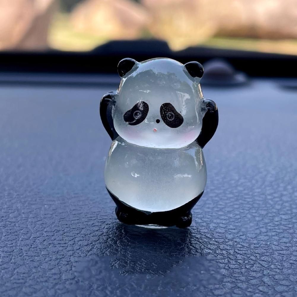 Διακόσμηση Καθρέφτη Αυτοκινήτου Κεντρική Κονσόλα Μικρή Φωτεινή Κούκλα Πάντα Ρητινένιο Στολίδι Αξεσουάρ Εσωτερικού Αυτοκινήτου