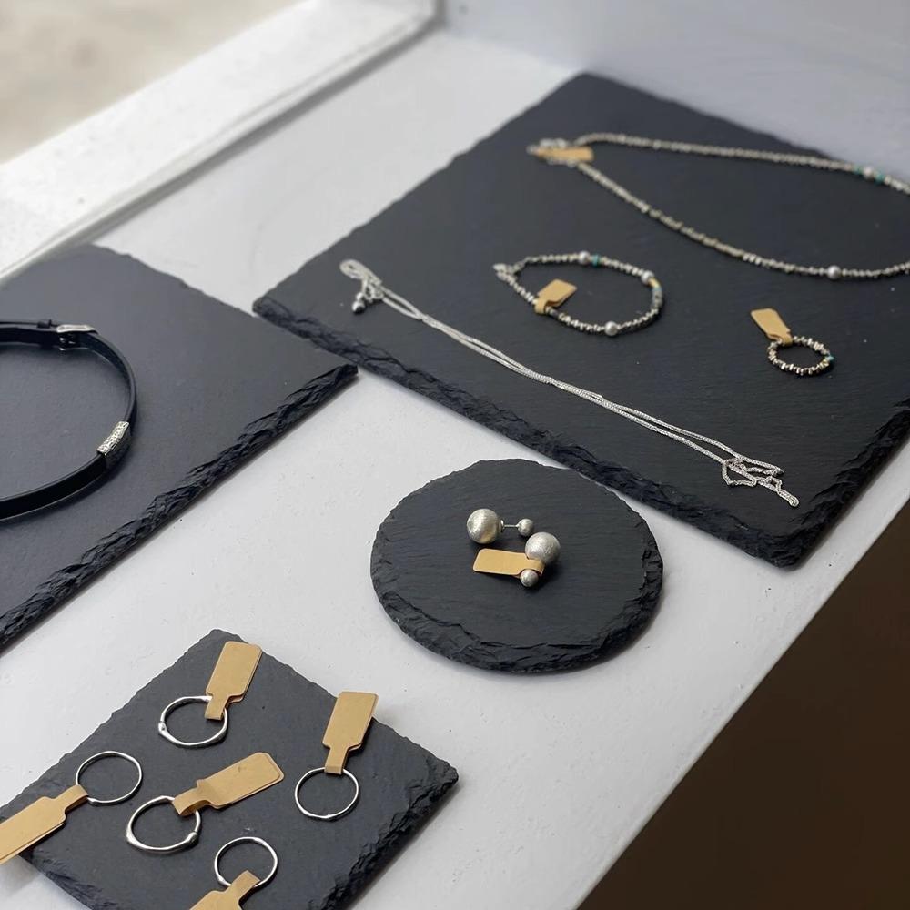 INS Black Natural Stone Jewelry Photography Jewelry Plate Props Decoration Photography Small Objects Creative Background