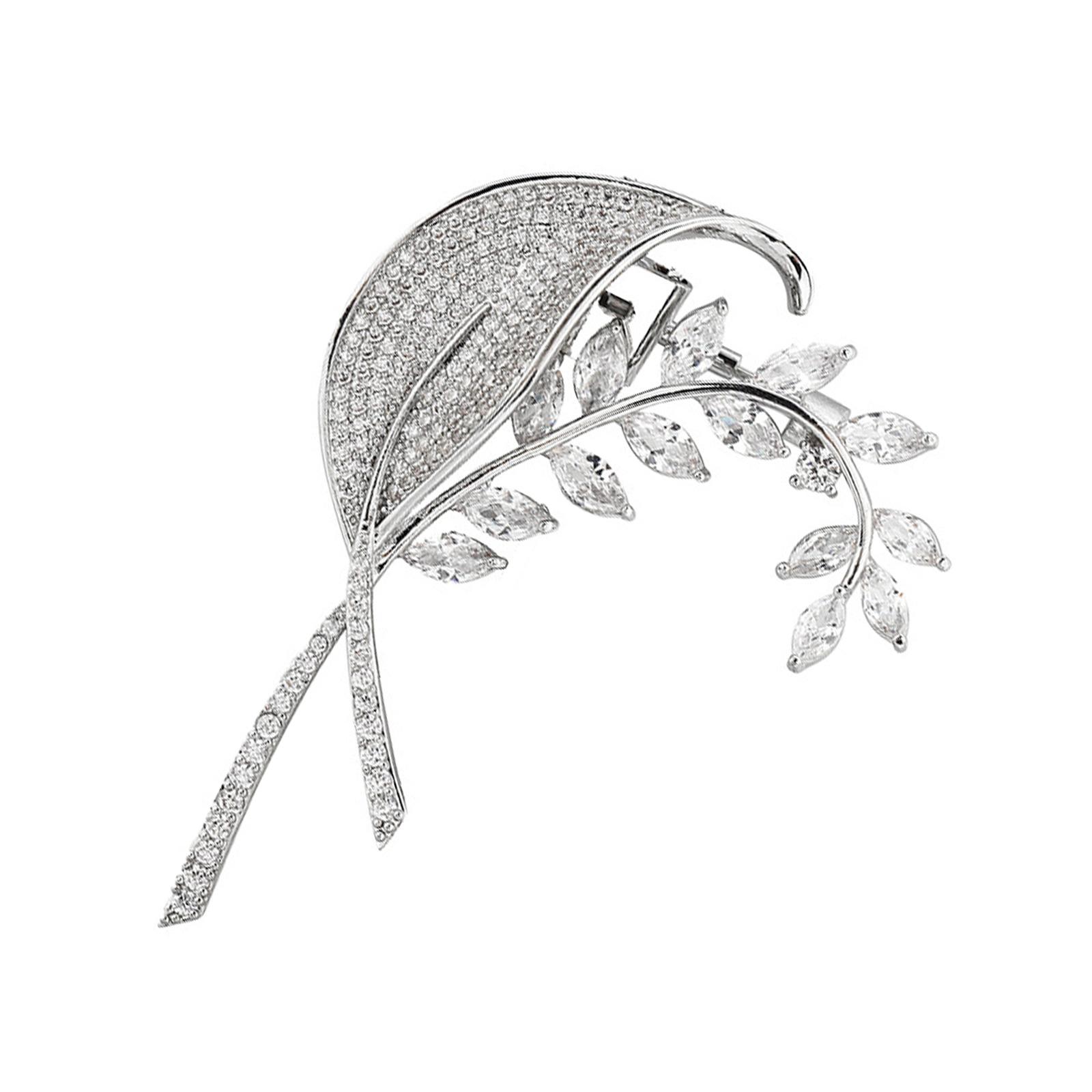 

Stylish Women s Ginkgos Leaf Brooch Women s Fashion Pin Featuring Elegant Ginkgos Leaf and Quality Zirconia for Women 1
