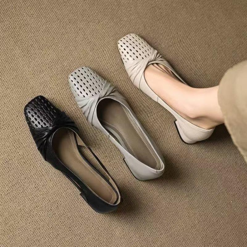 Women's  Sweet Bowtie Decoration Hollow-out Slip-on Summer Pumps Thick Med Heel OL Style Daily Dress Heels Shoes