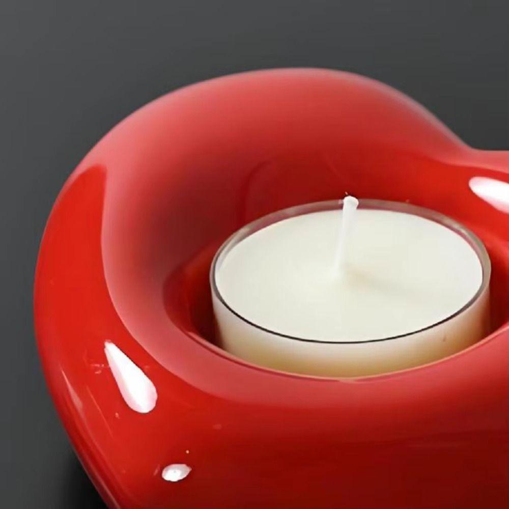 Ceramic Material Heart Shaped Candle Holders Red/White Color Heart Shape Design Ceramic Candlestick Decorative Smooth Surface
