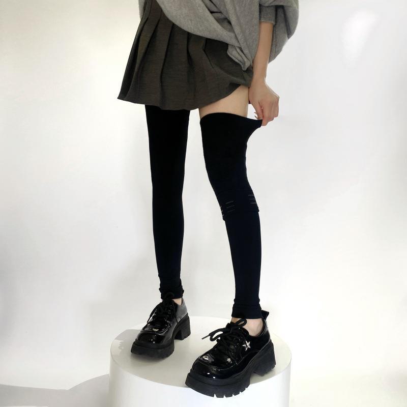 Protiskluzové ponožky po stehna se sametovou podšívkou: Teplé zimní podkolenky