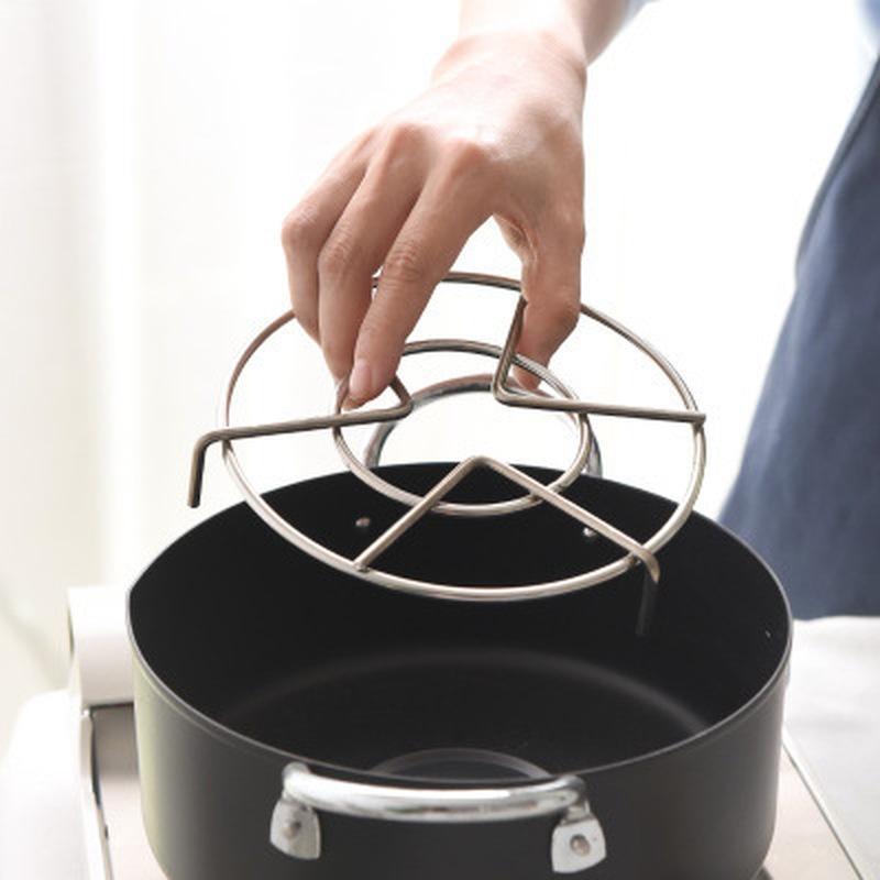 New Multifunctional Steamer Three-legged Low-leg Thickened Kitchen Rack Microwave Steamer Round Steamer Stainless Steel
