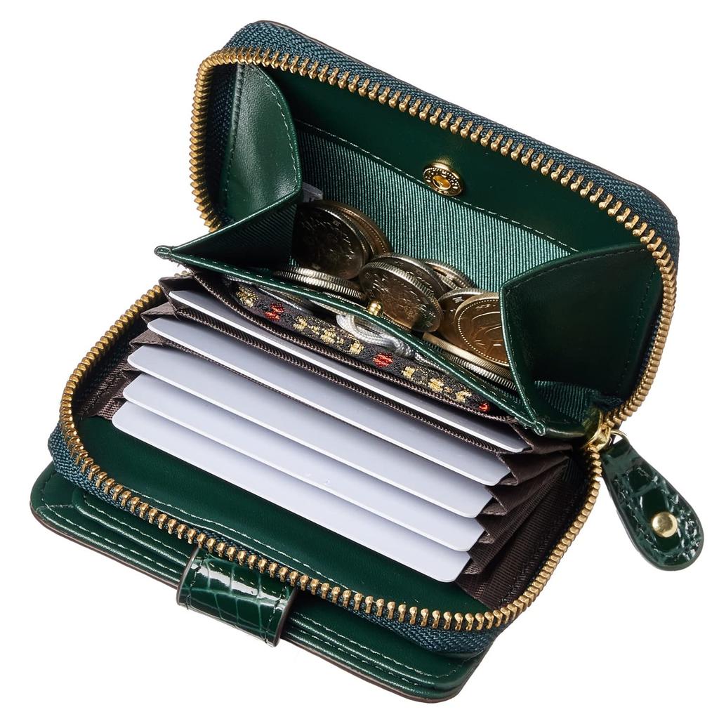 [VOICE] Greta Fix Women's Bifold Wallet by Tuscania, Italy. "Looks like a mini wallet, but has the storage capacity of a long wallet." Made from