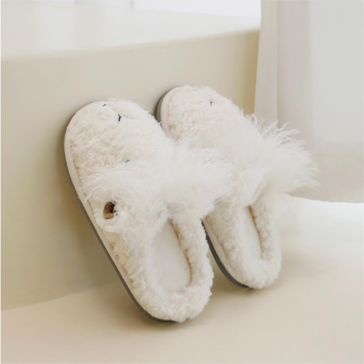 

Женские теплые нескользящие плюшевые тапочки с мультяшным рисунком корня овцы 38-39