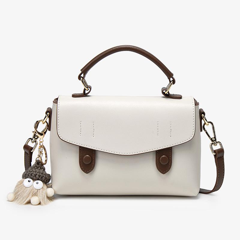 2025 New Versatile Fashion Casual Commuter Bag Design Sense Messenger Bag Trend Women's Fashion Portable Shoulder Bag