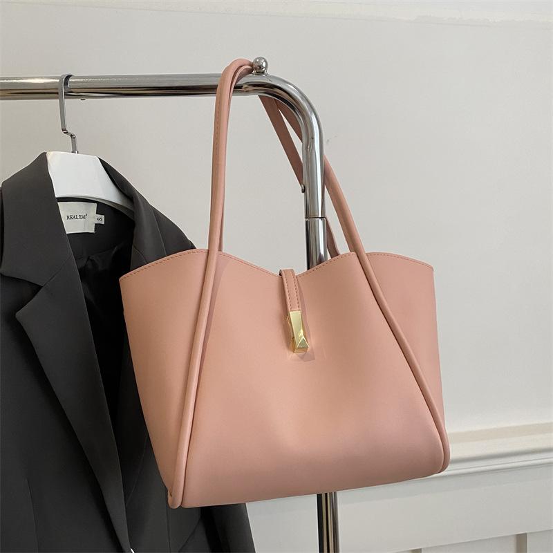 Retro Foreign Large-capacity Bag Women's Bag 2025 New Fashionable and Simple Tote Bag Niche Shoulder Armpit Bag