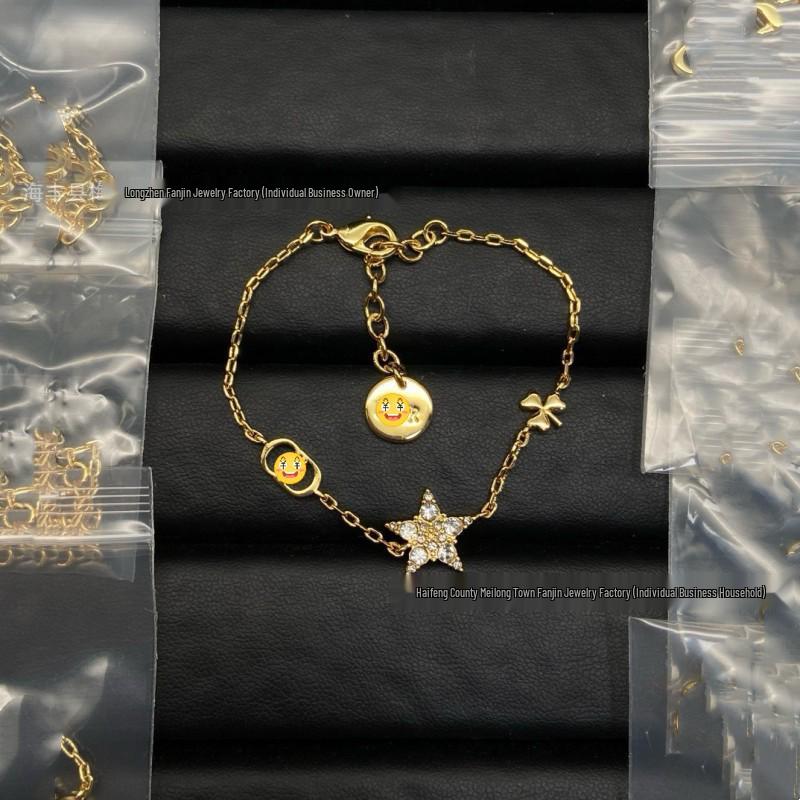 Brățară Damă Djia cu Strat Dublu, Design Stea cu Nas de Porc și Accente Diamantate