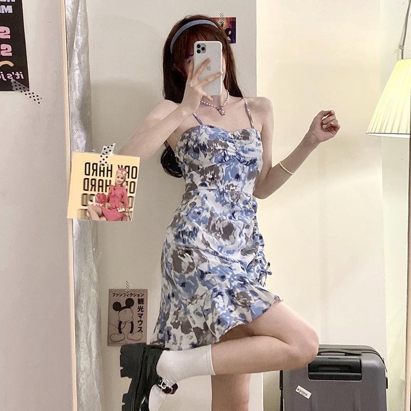 Suspender floral dress dress women's 2026 new French retro summer sweet hottie Korean skirt tide