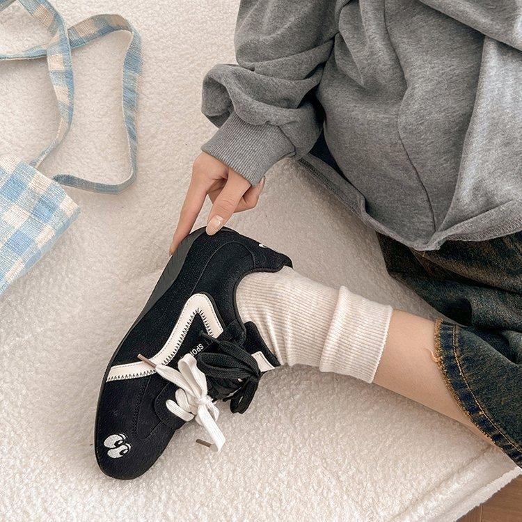 2025 new retro Dexun shoes versatile flat casual shoes women's sports board shoes 5cm breathable red