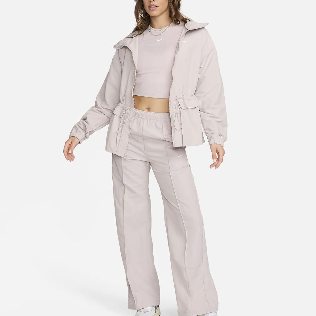 Nike Sportswear Everything Waterproof Lightweight Comfortable Loose Fit Hooded Zip Design Long Sleeve Jacket Women Jackets Platinum-Purple FN3669-019