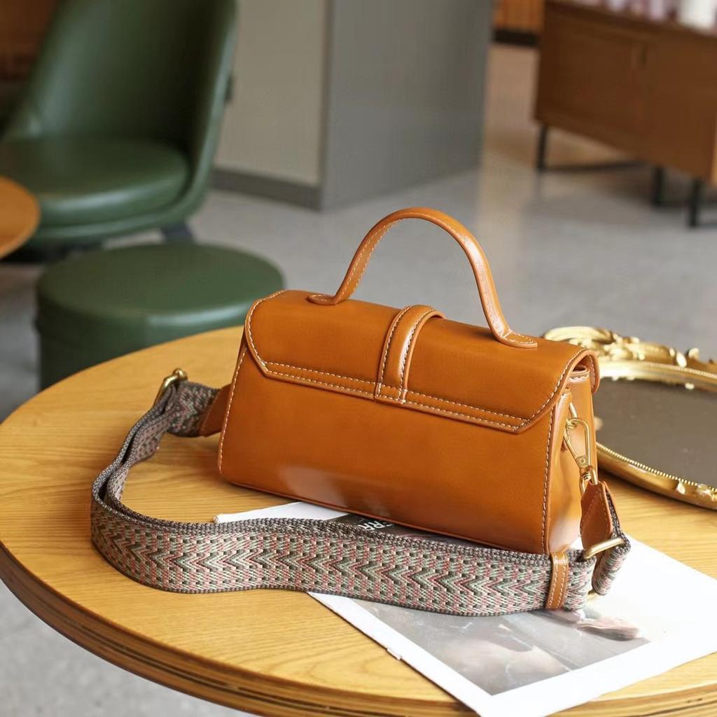 Genuine Leather Bag for Women, New Niche Original High-end Women's Bag, Light Luxury Retro Cambridge Handbag, Crossbody Small Bag