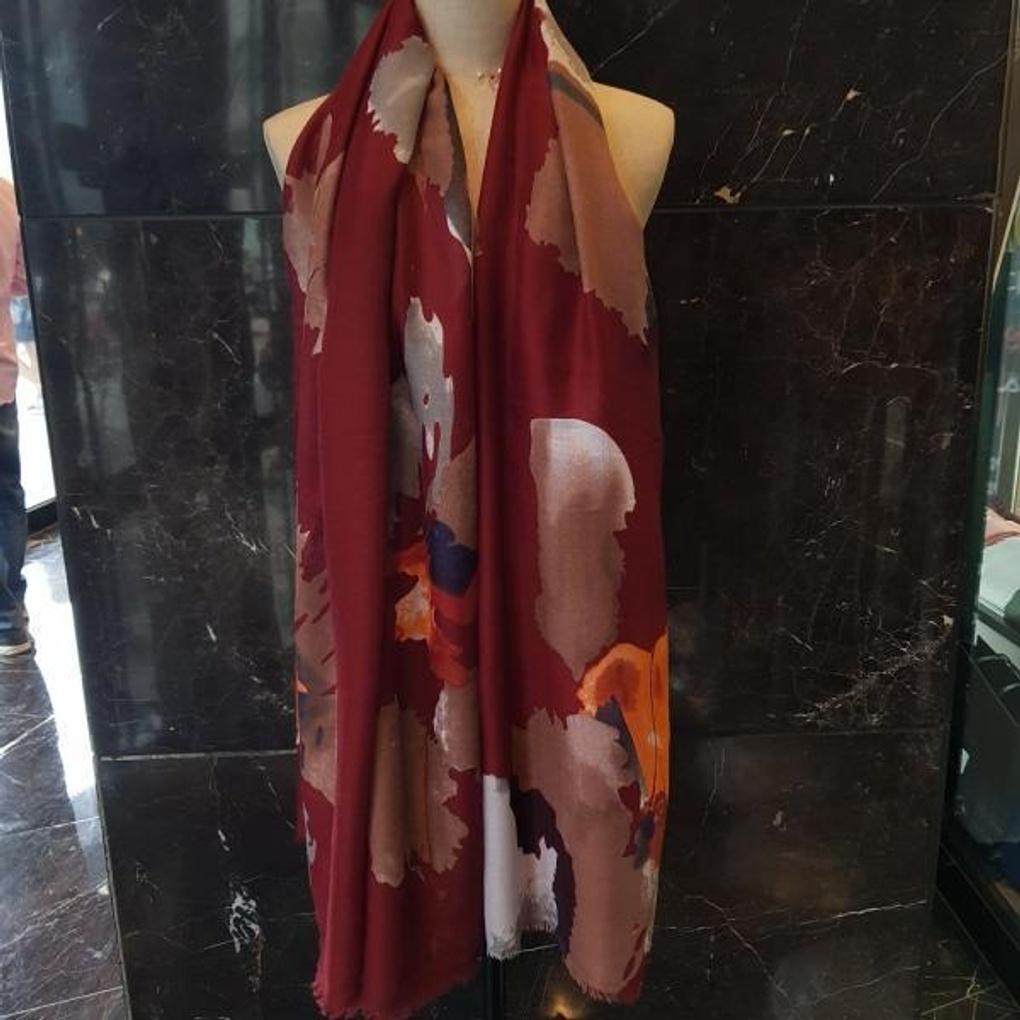 Noblesse Spinning Yarn Scarf E19F2PO302