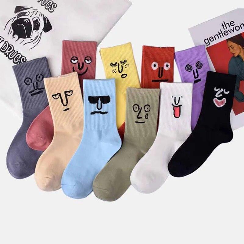 2026 Neue Herrensocken Baumwolle Lustiges Ausdrucksmuster Unisex Mittelhohe Socken Harajuku Hip Hop Streetwear Laufen Radfahren Skateboard