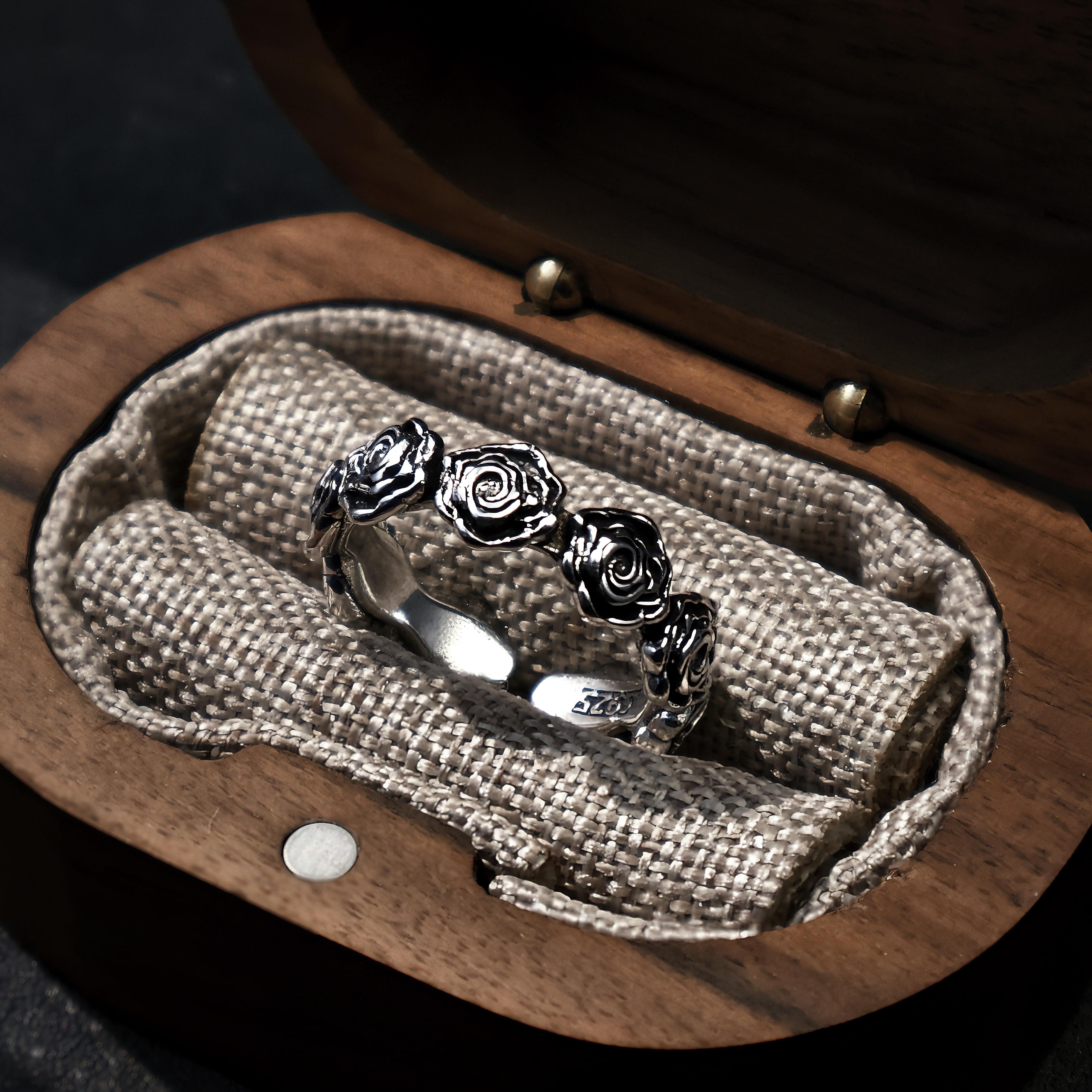 

Ретро Квіткова Корона Регульоване Відкрите Кільце Для Чоловіків Жінок Посрібнена Мідь Панк Готичний Зухвалий Ювелірний Виріб Унісекс Аксесуари Класний Подарунок 8-13